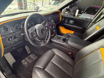 ROLLS ROYCE Cullinan 6.8 V12 BLACK BADGE STARLIGHT