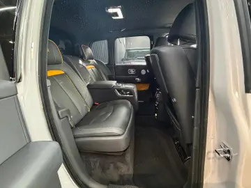 ROLLS ROYCE Cullinan 6.8 V12 BLACK BADGE STARLIGHT