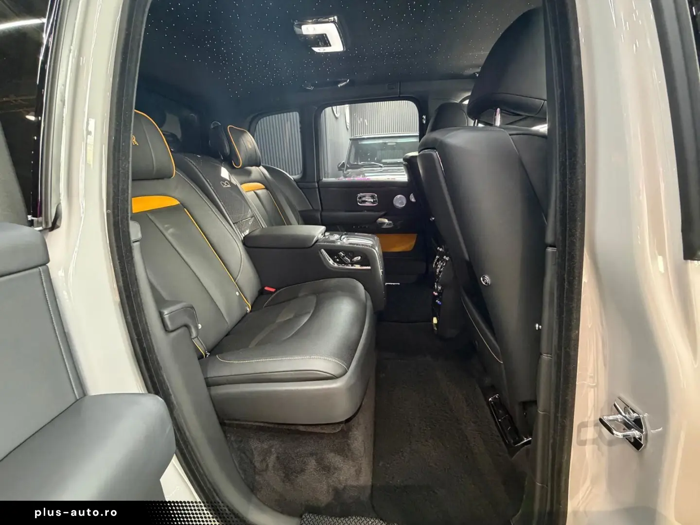 ROLLS ROYCE Cullinan 6.8 V12 BLACK BADGE STARLIGHT