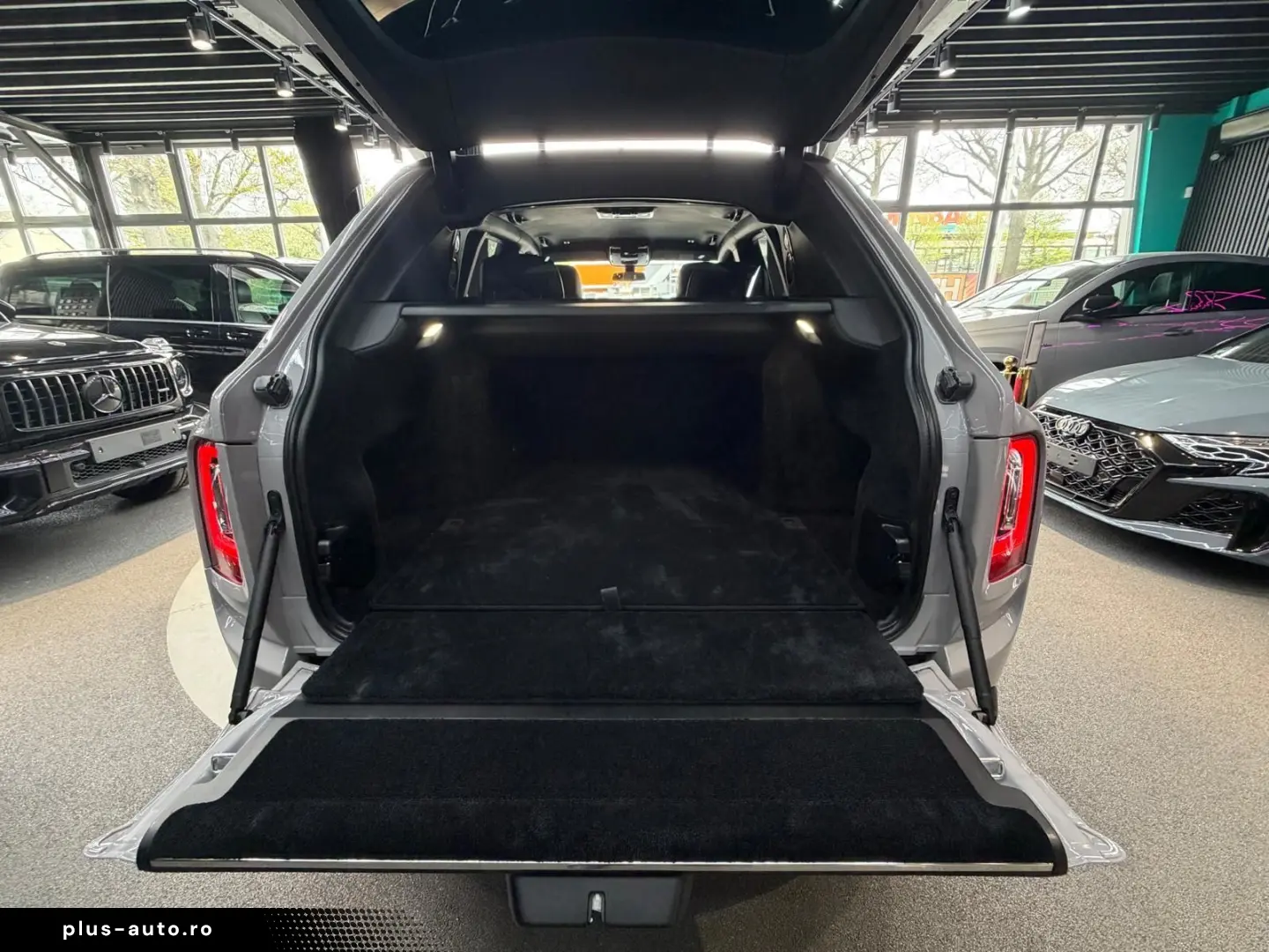 ROLLS ROYCE Cullinan 6.8 V12 BLACK BADGE STARLIGHT