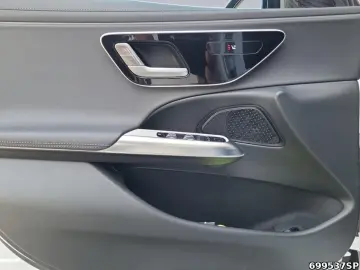 MERCEDES-BENZ E 200 AMG  Pano KEYLESS Ambiente DISTR…