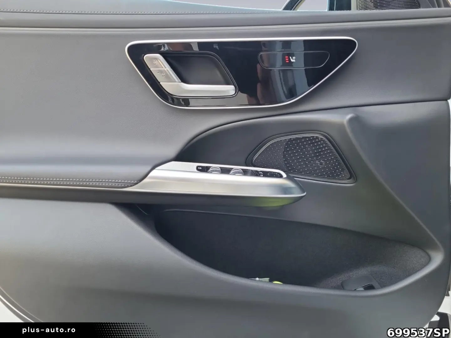 MERCEDES-BENZ E 200 AMG  Pano KEYLESS Ambiente DISTR&hellip;