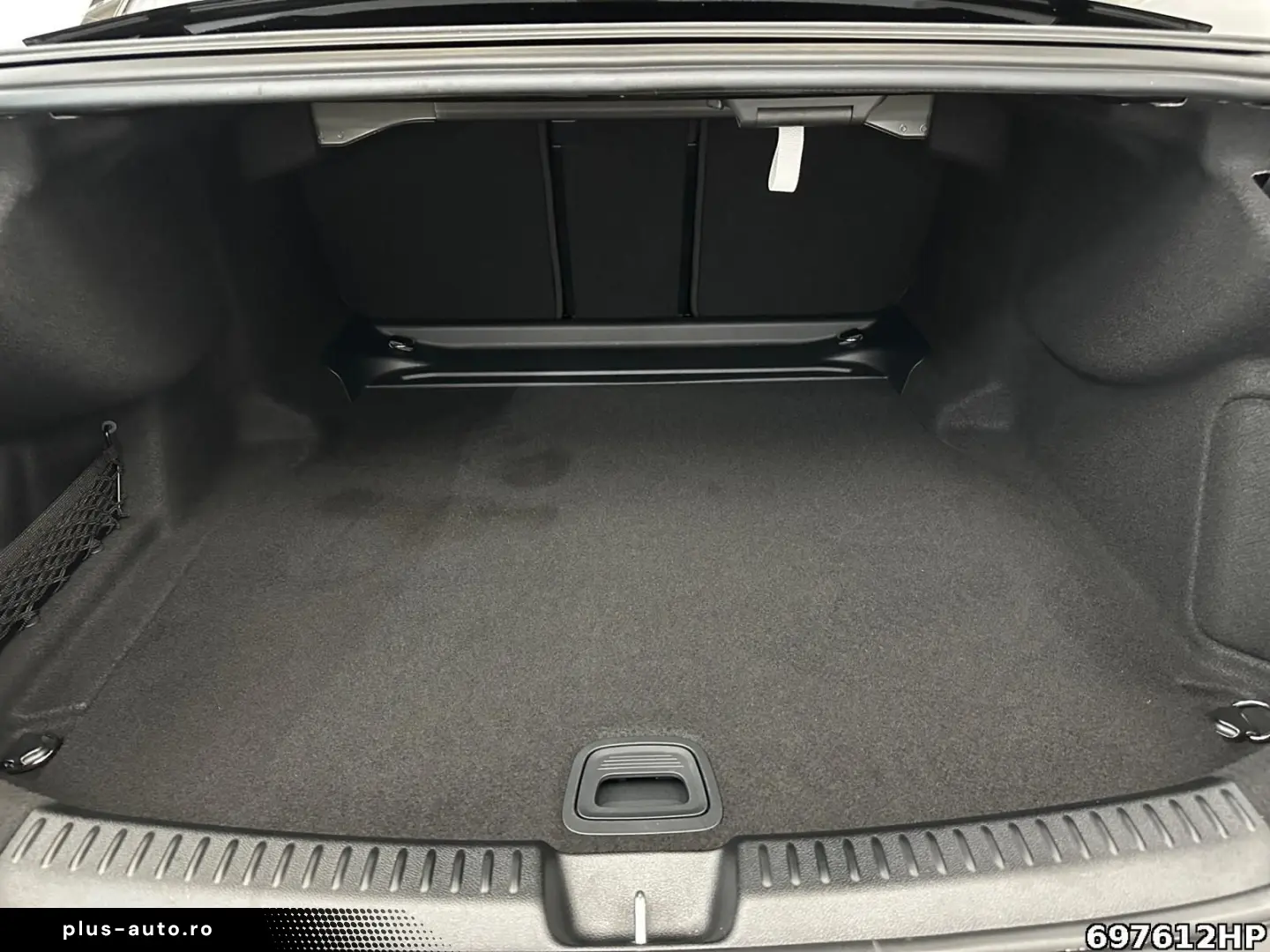 MERCEDES-BENZ E 200 AMG  Pano Night BURMESTER 21   K&hellip;