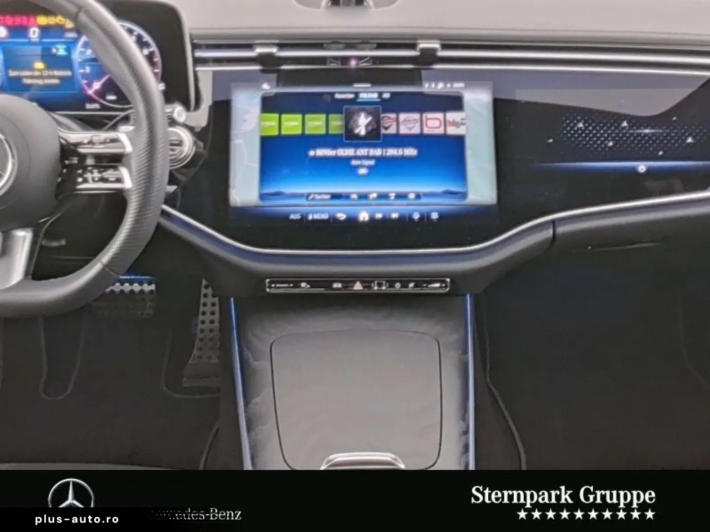 MERCEDES-BENZ E 200 AMG Line SuperScreen Distr Night&hellip;