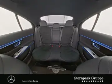 MERCEDES-BENZ E 200 AMG Line SuperScreen Distr Night…