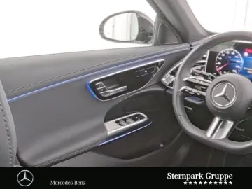 MERCEDES-BENZ E 200 AMG Line SuperScreen Distr Night…