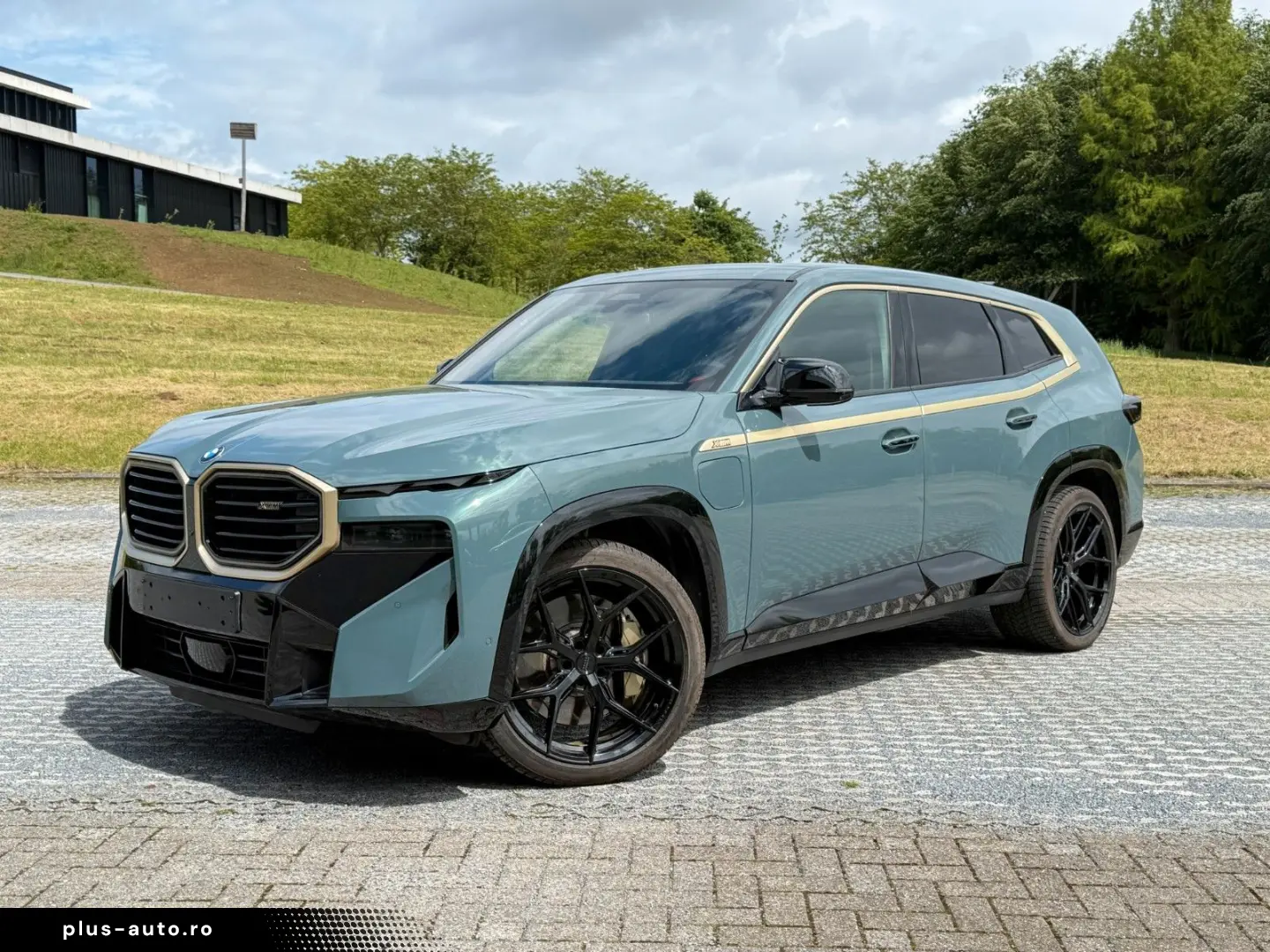 BMW XM 4.4