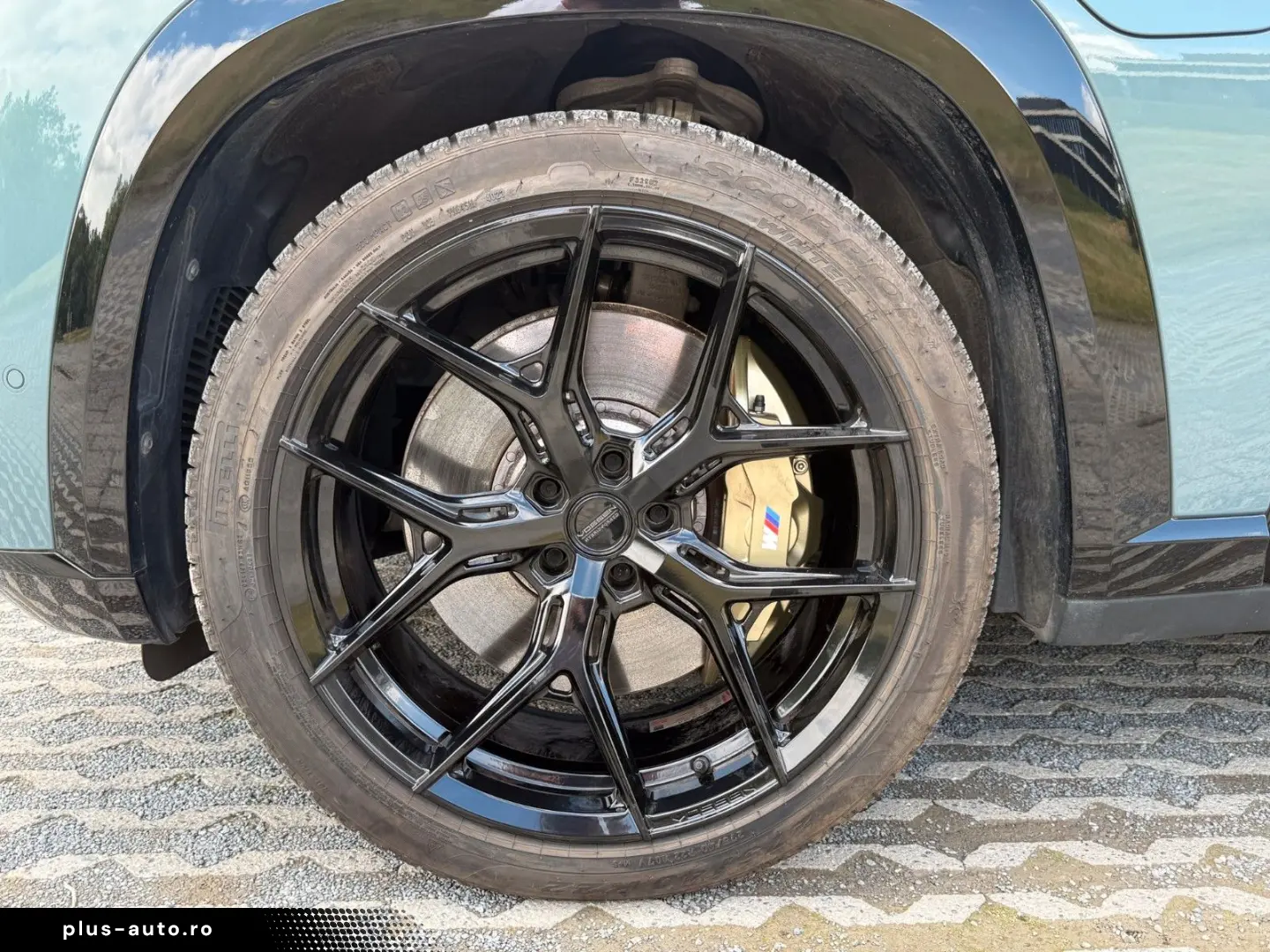 BMW XM 4.4