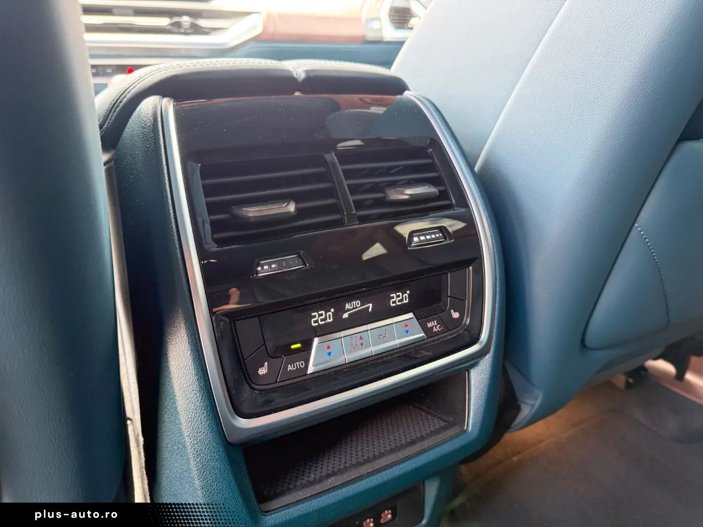BMW XM 4.4
