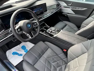 BMW i7 xDrive 60 M Sport Pro Fond Entert NP 211.500€