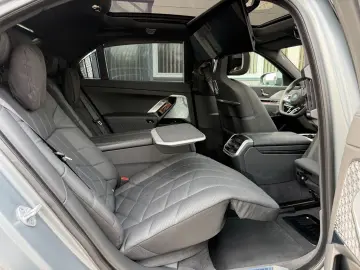 BMW i7 xDrive 60 M Sport Pro Fond Entert NP 211.500€