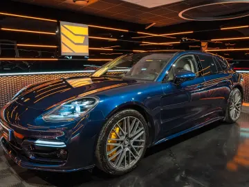 PORSCHE Panamera Sport Turismo Turbo S E-Hybrid
