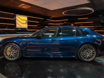 PORSCHE Panamera Sport Turismo Turbo S E-Hybrid