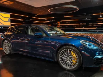 PORSCHE Panamera Sport Turismo Turbo S E-Hybrid