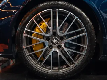PORSCHE Panamera Sport Turismo Turbo S E-Hybrid