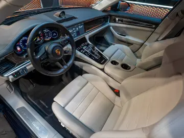 PORSCHE Panamera Sport Turismo Turbo S E-Hybrid