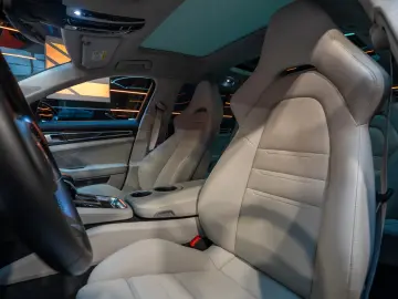 PORSCHE Panamera Sport Turismo Turbo S E-Hybrid