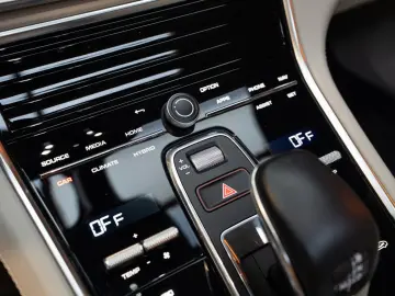 PORSCHE Panamera Sport Turismo Turbo S E-Hybrid