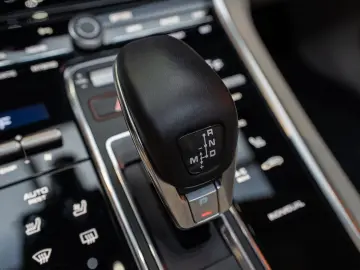 PORSCHE Panamera Sport Turismo Turbo S E-Hybrid