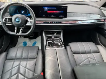 BMW i7 xDrive M70 Fond Entertainment UPE 211.700€