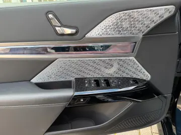 BMW i7 xDrive M70 Fond Entertainment UPE 211.700€