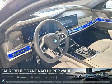 BMW 740d xDrive Limousine M Sport Standheizung