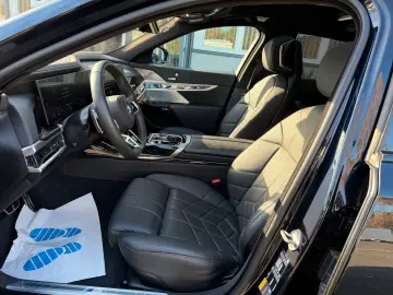 BMW 750 e xDrive M Sport Pro Fond Enter UPE180.000€