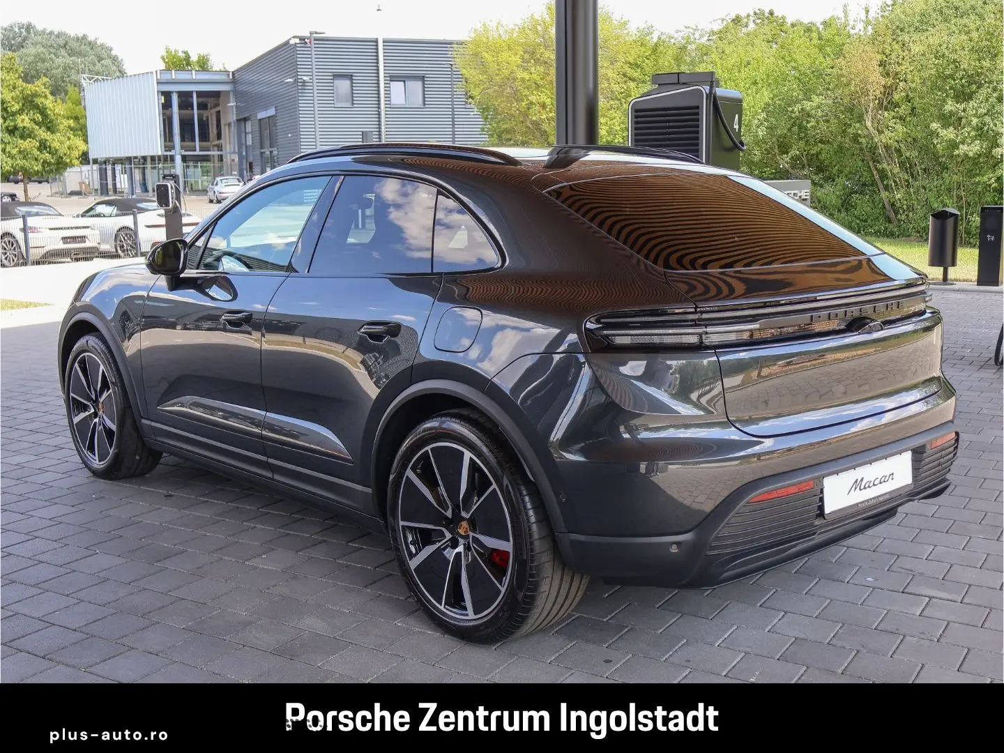 PORSCHE Macan Electric 4 S 4S 4S  Panorama  Hinterachsle