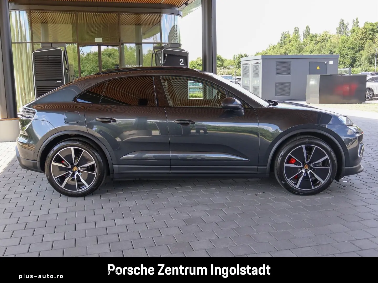 PORSCHE Macan Electric 4 S 4S 4S  Panorama  Hinterachsle