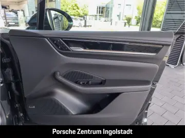 PORSCHE Macan Electric 4 S 4S 4S  Panorama  Hinterachsle