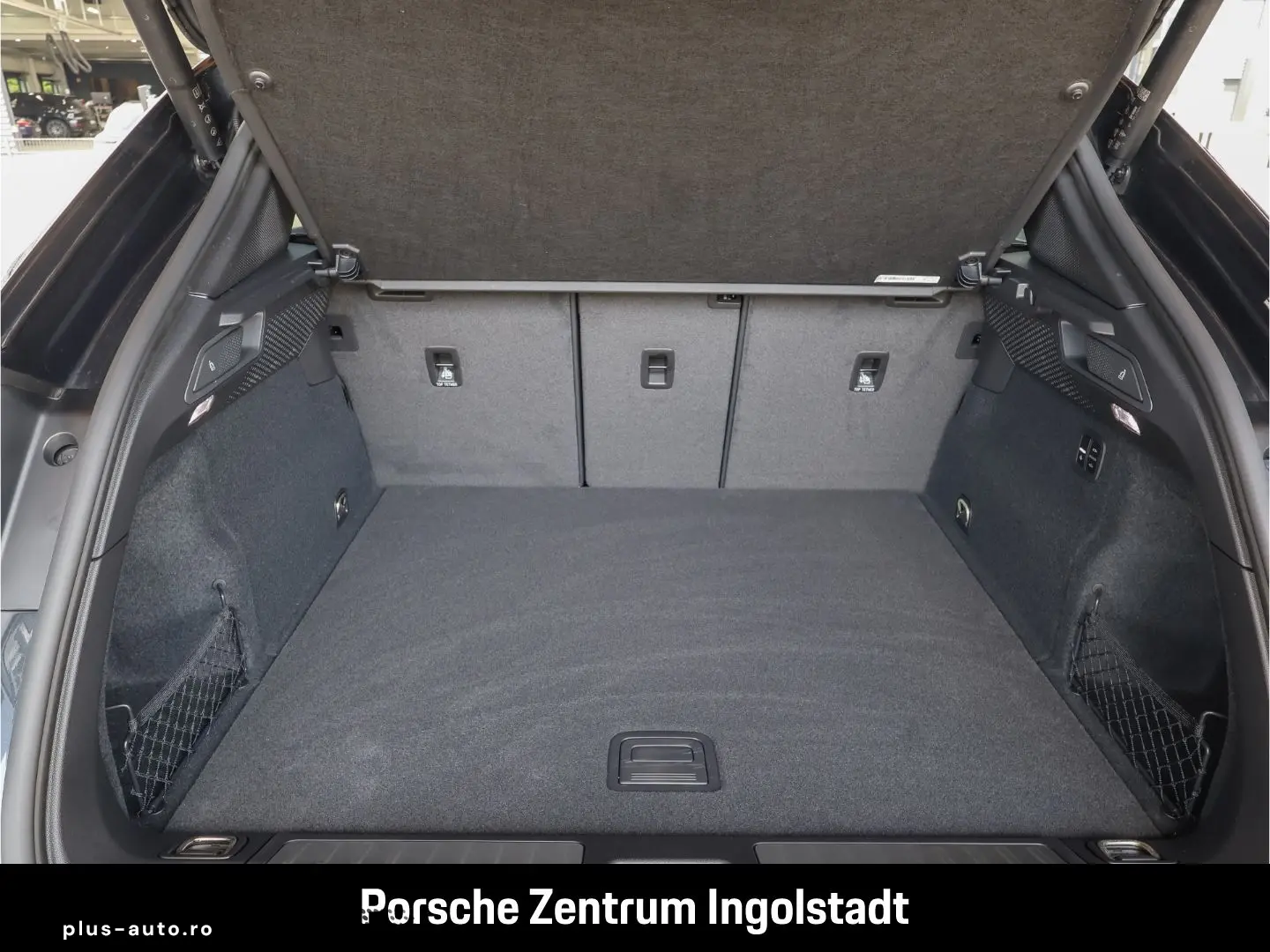 PORSCHE Macan Electric 4 S 4S 4S  Panorama  Hinterachsle
