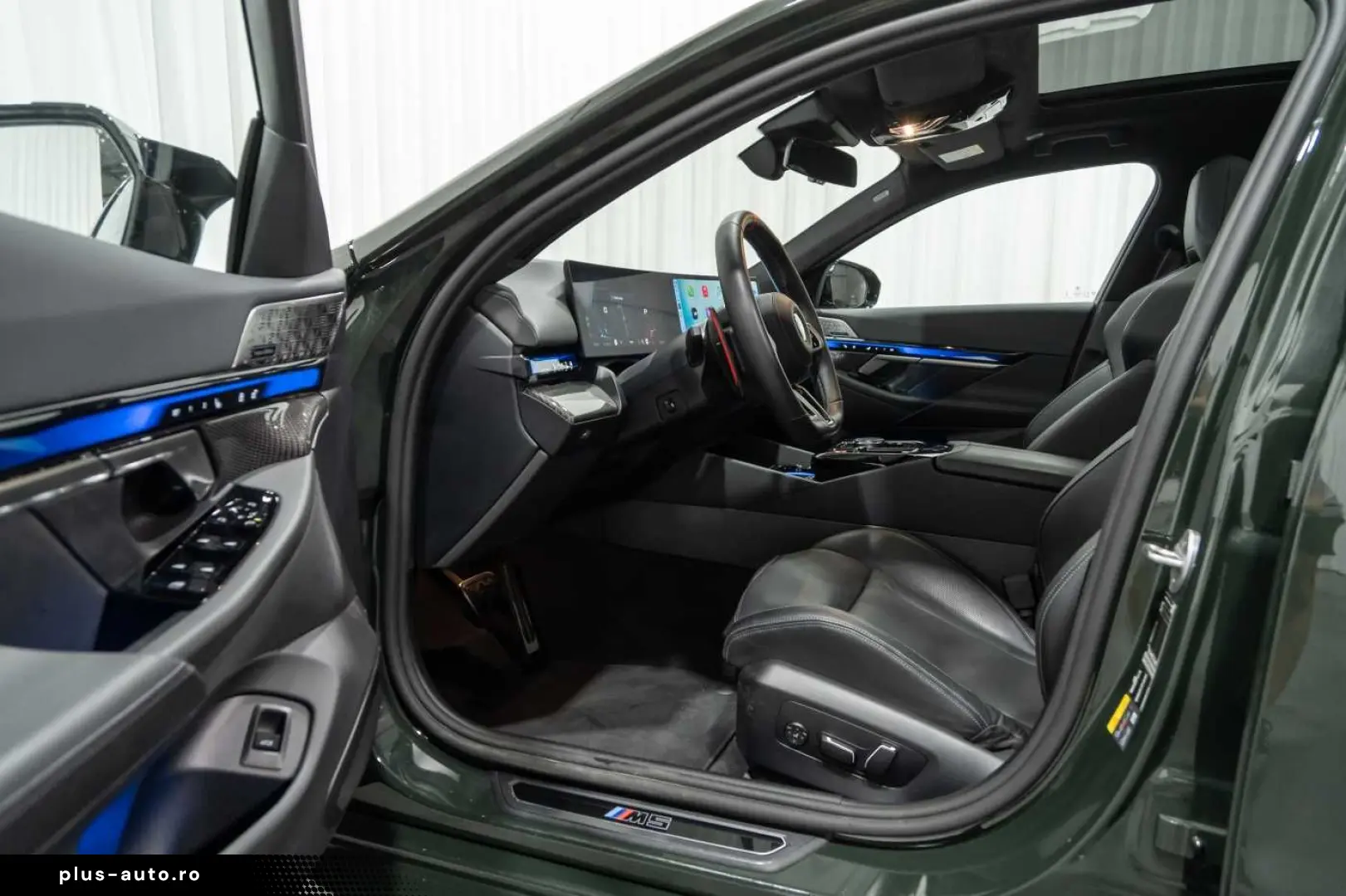 BMW M5 Touring Brewster Green Akrapovič Ceramic Brak