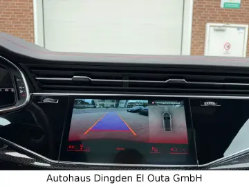 AUDI SQ8 4.0 TFSI quattro Competition Plus