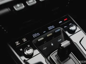 PORSCHE 992 992.2 Carrera AEROKIT SPORTDESIGN KEYLESS GL