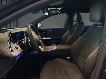 MERCEDES-BENZ E 220 d Limousine AMG  DiG.L DISTR HuD MEM AHK