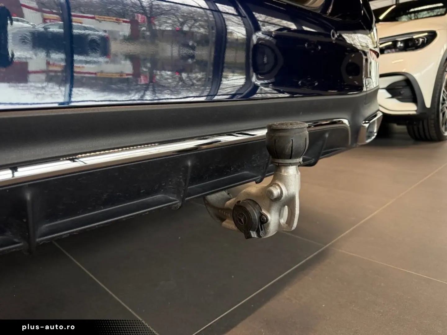 MERCEDES-BENZ E 220 d Limousine AMG  DiG.L DISTR HuD MEM AHK
