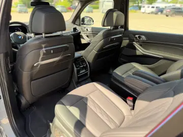 BMW M Sp ExecutiveDrivePro Aktivlenkung IconicGlow