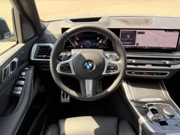 BMW M Sp ExecutiveDrivePro Aktivlenkung IconicGlow