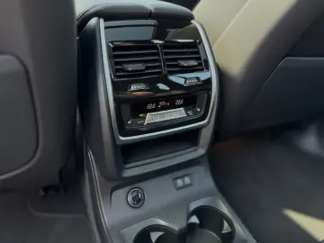BMW M Sp ExecutiveDrivePro Aktivlenkung IconicGlow