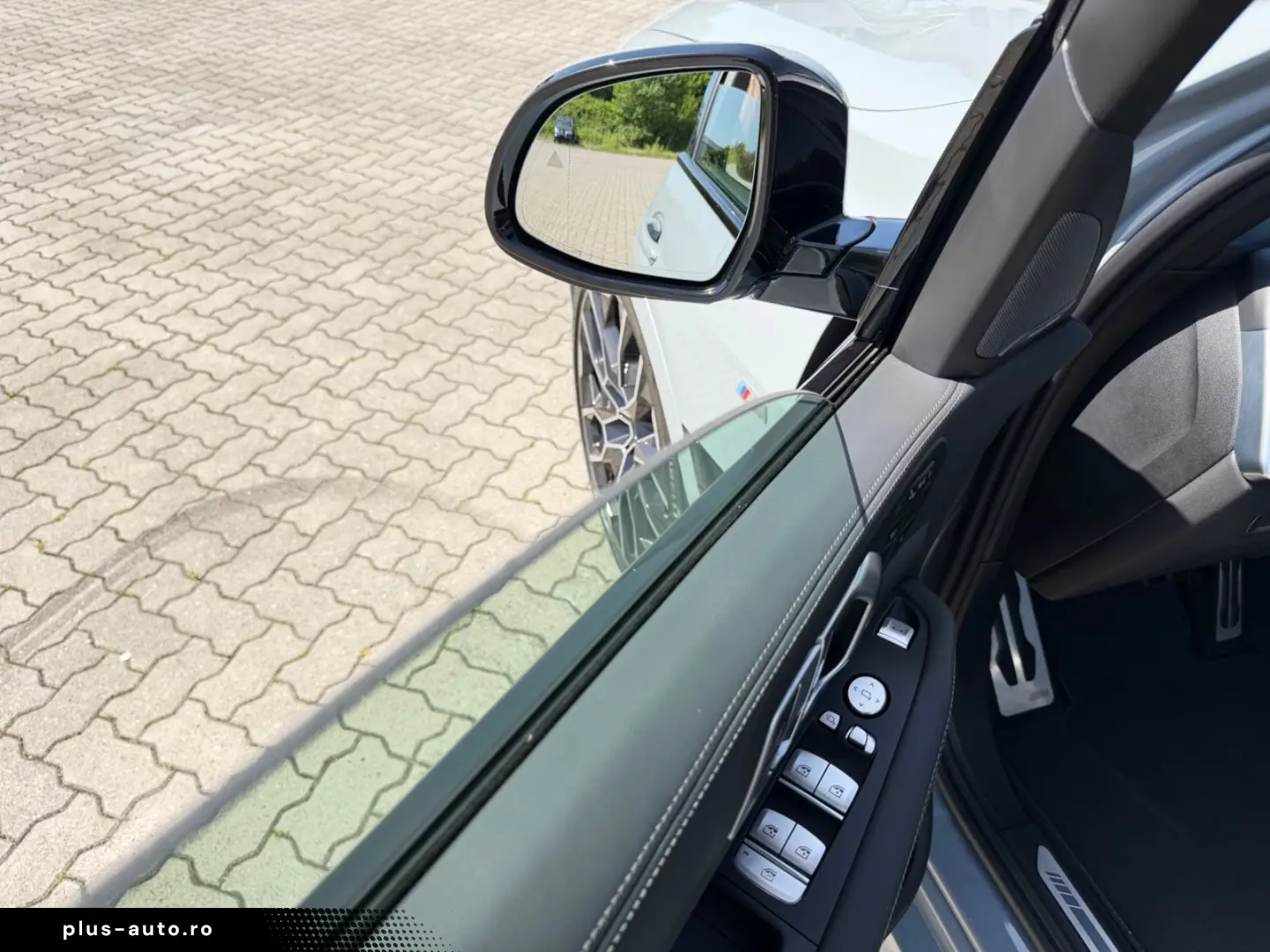 BMW M Sp ExecutiveDrivePro Aktivlenkung IconicGlow