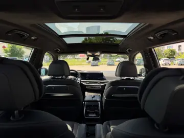 BMW M Sp ExecutiveDrivePro Aktivlenkung IconicGlow