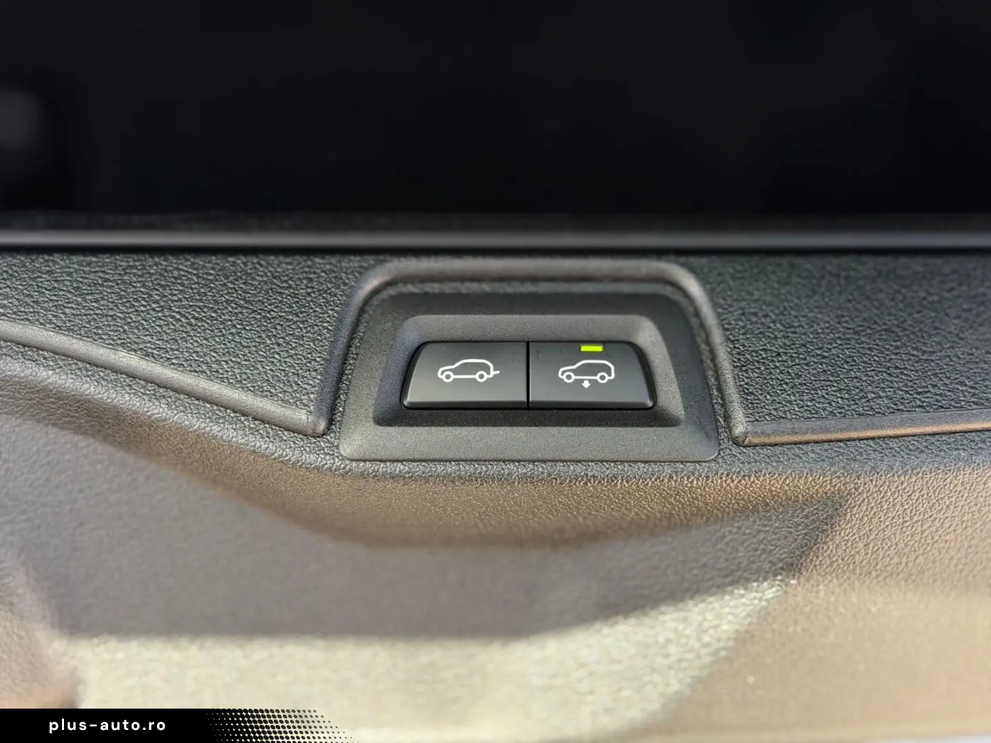 BMW M Sp ExecutiveDrivePro Aktivlenkung IconicGlow