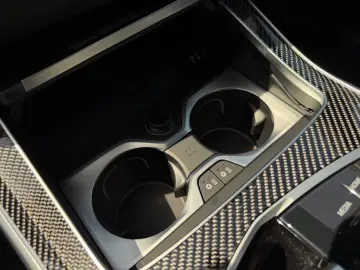 BMW M Sp ExecutiveDrivePro Aktivlenkung IconicGlow