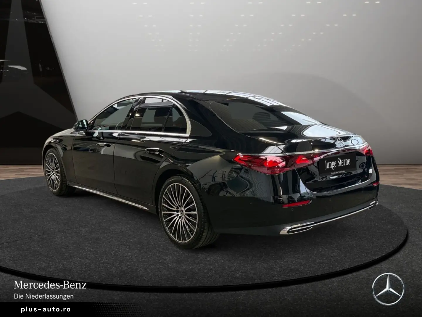 MERCEDES-BENZ E 220 d EXCLUSIVE Prem. Bur4D 20  AMG HA-Lenk