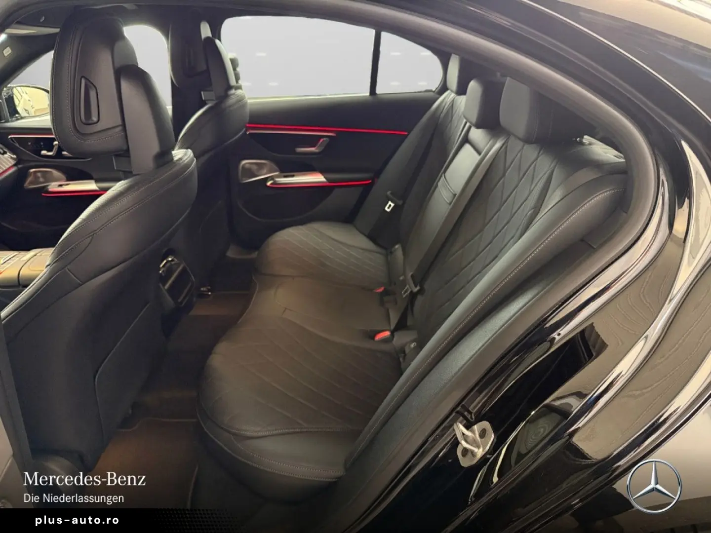 MERCEDES-BENZ E 220 d EXCLUSIVE Prem. Bur4D 20  AMG HA-Lenk