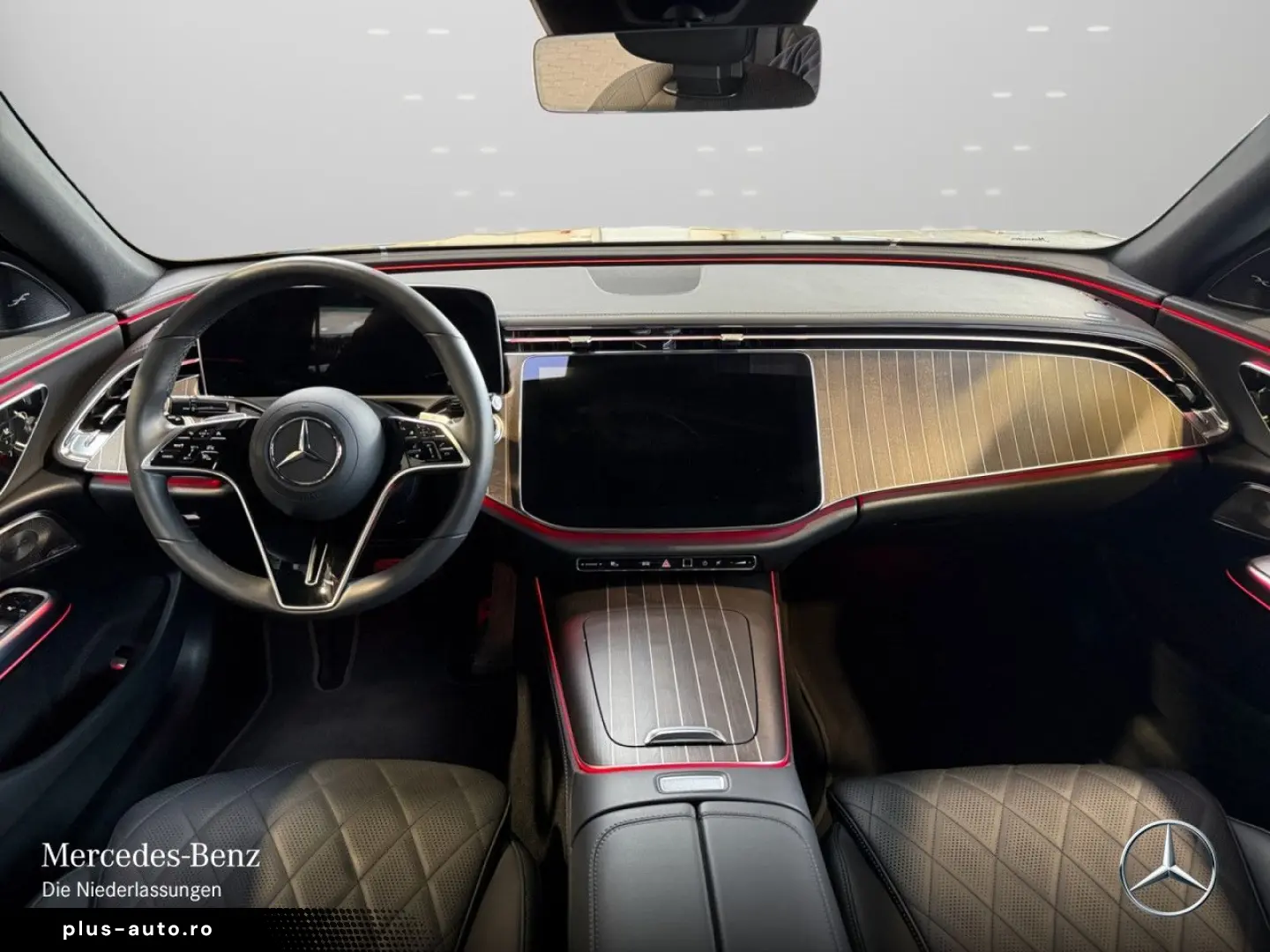 MERCEDES-BENZ E 220 d EXCLUSIVE Prem. Bur4D 20  AMG HA-Lenk