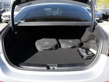 MERCEDES-BENZ E 300 e AMG-Sport DIGITAL 360 Burm Nig…