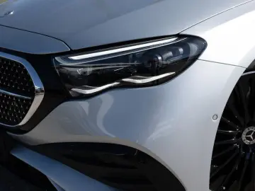 MERCEDES-BENZ E 300 e AMG-Sport DIGITAL 360 Burm Nig…