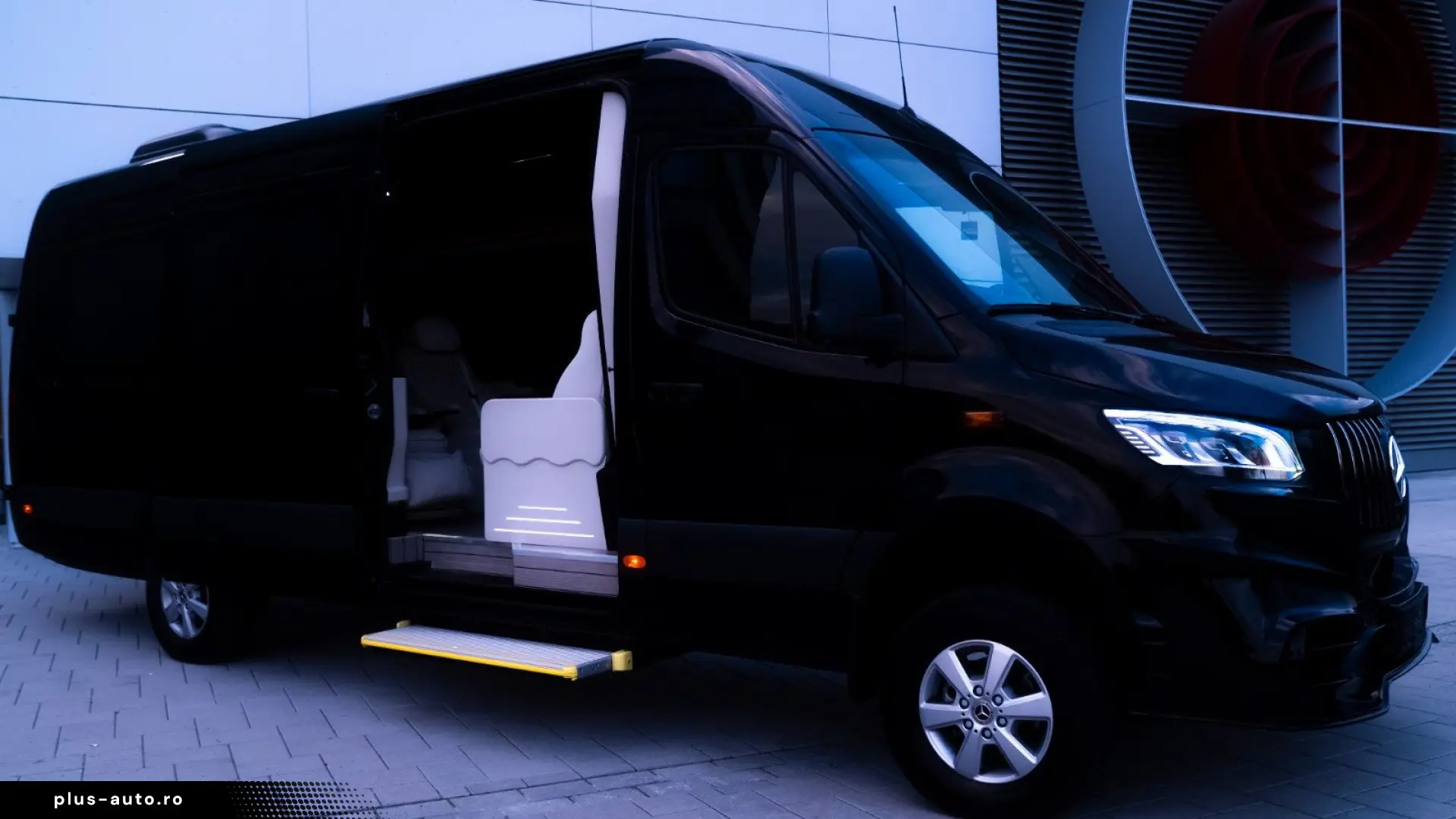 MERCEDES-BENZ Sprinter 319 CDI L 4x4 VIP 8 1 TV EXCL&hellip;