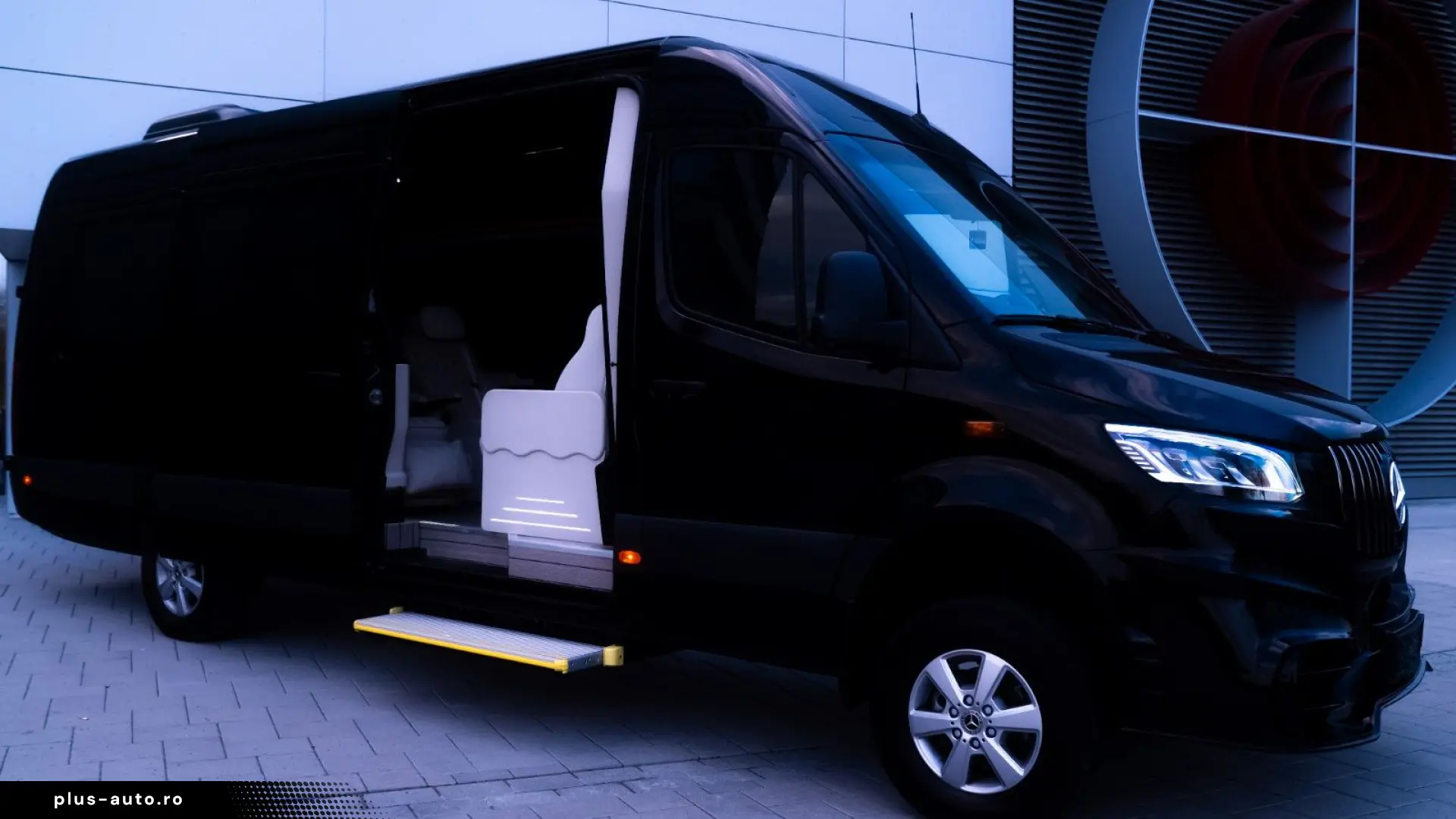 MERCEDES-BENZ Sprinter 319 CDI L 4x4 VIP 8 1 TV EXCL&hellip;